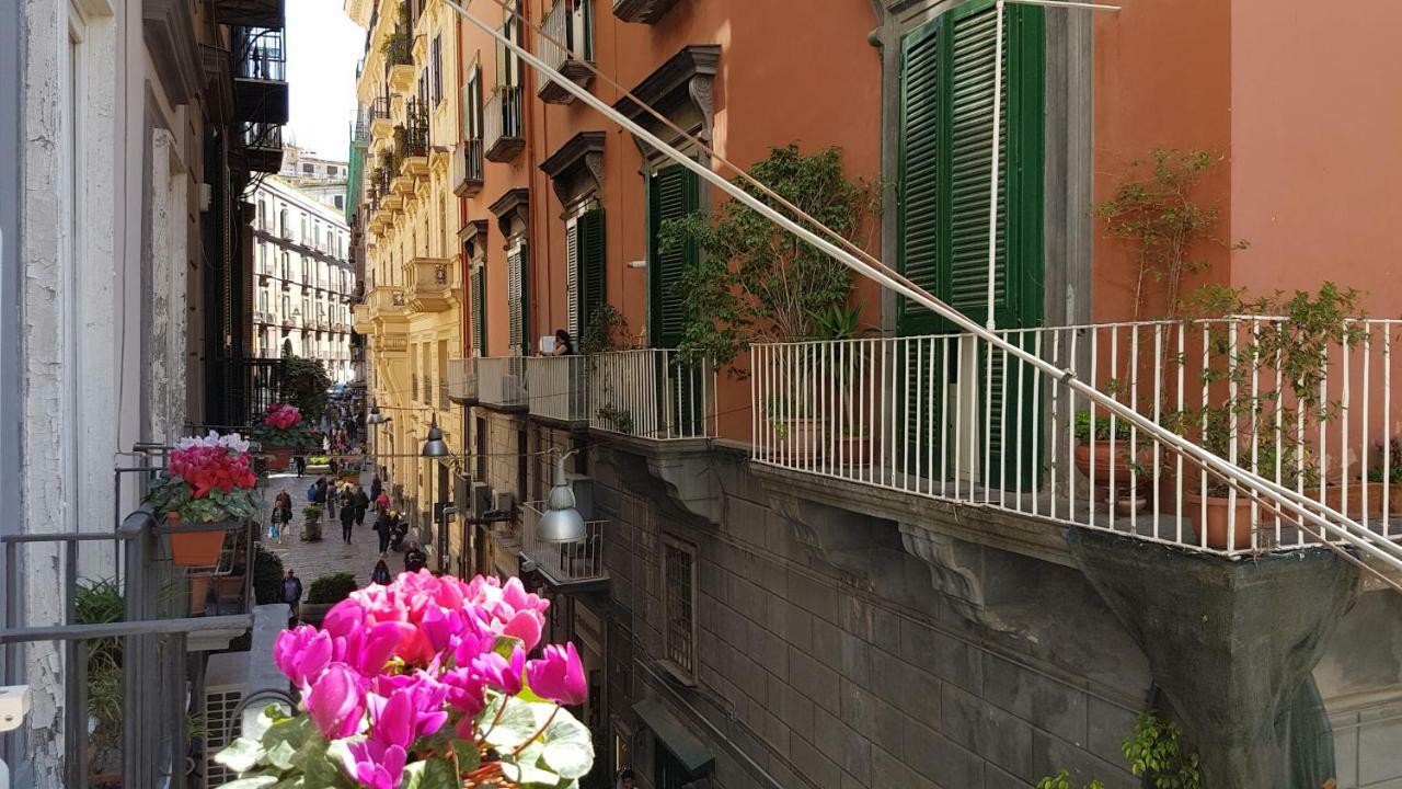 Hotel Il Salotto Di Nonna Cornelia 2 Nápoles Exterior foto